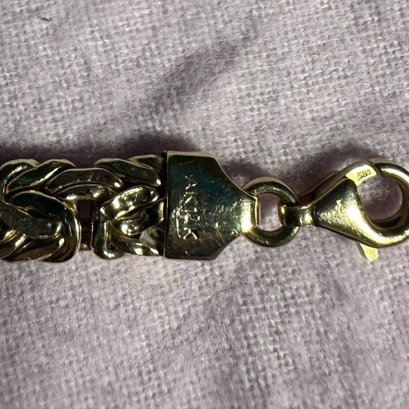 Solid 14Kt Gold Byzantine 7m wide 7 inches long bracelet. - Picture 5 of 9